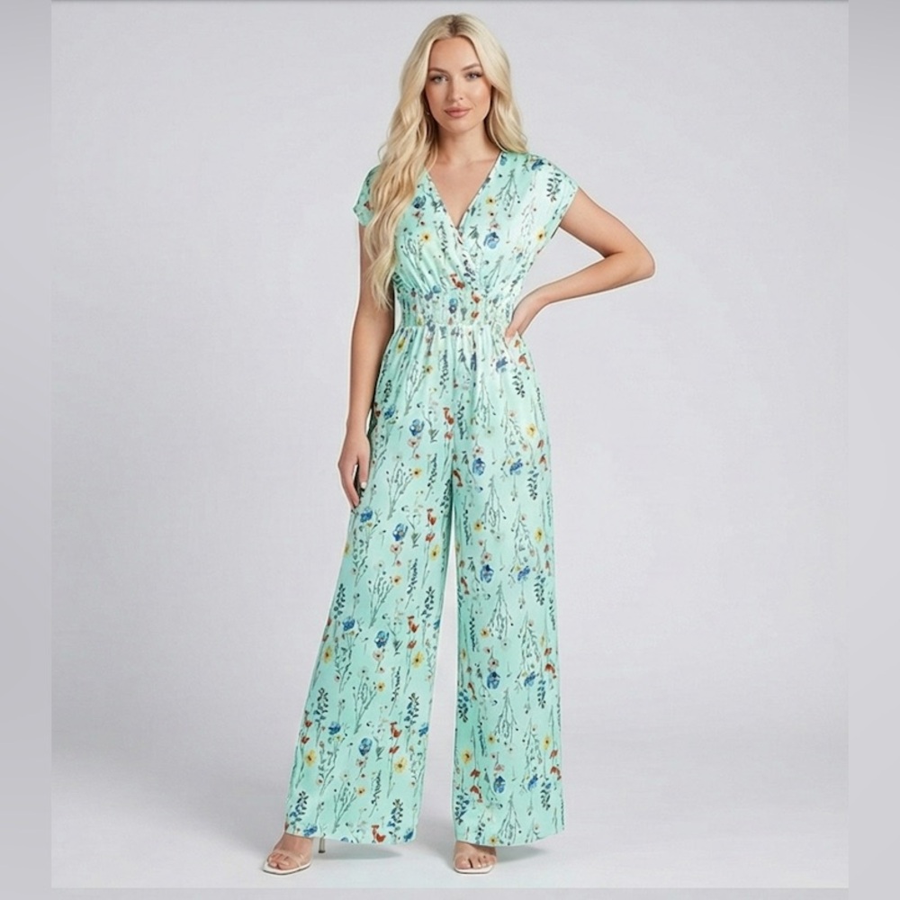 LAST ONE 🔥 Baby Blue Floral Wide Leg Jumpsuit